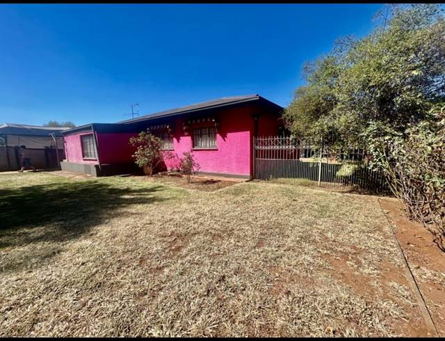 3 BEDROOM HOUSE FOR SALE IN VANDERBIJLPARK CW 2